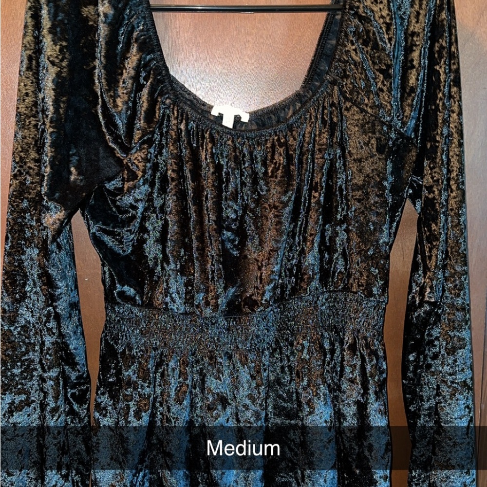 Black Velvet Long Sleeve Dress